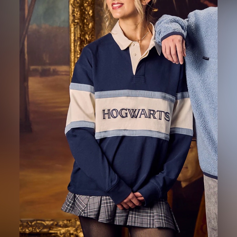 Wizarding World Hogwarts crest Rugby Pullover - Navy & Cream Stripe - Picture 3 of 10